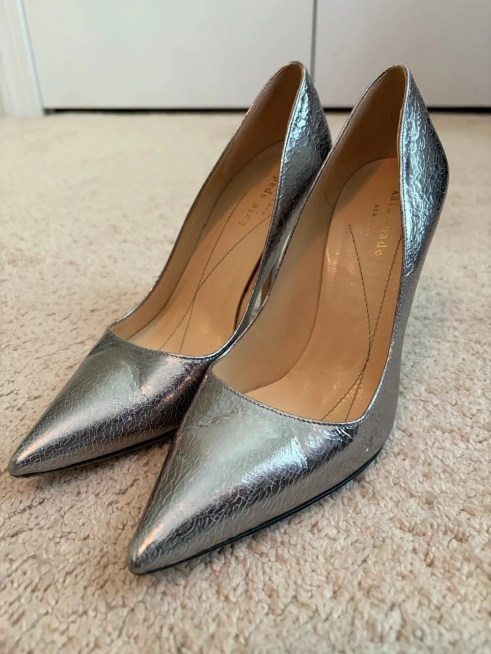 Kate Spade New York Silver Crackled Leather Pumps Heels Stilettos Women's Size 7
